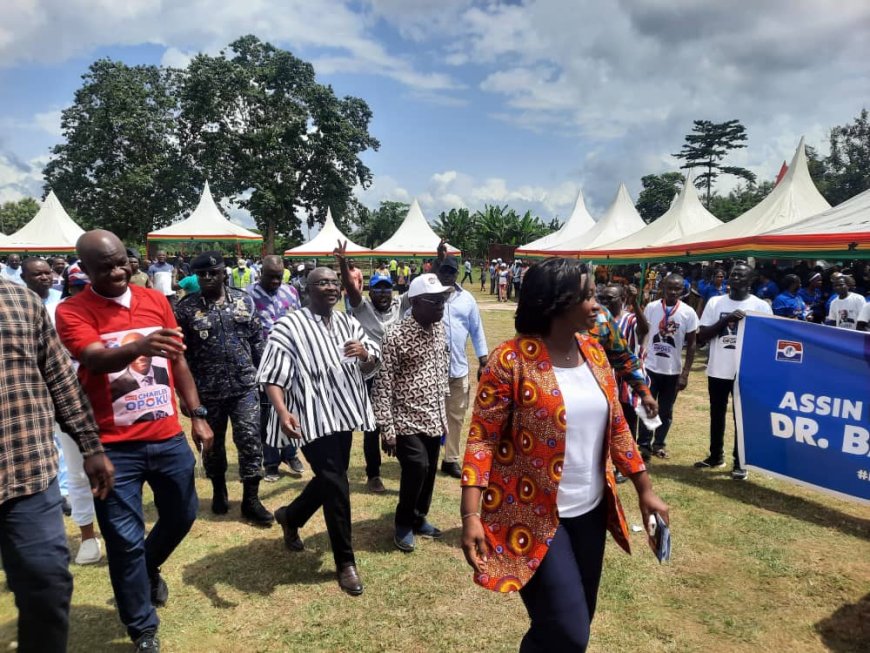 Bawumia Commissions 31.2km Assin-Praso-Assin-Fosu Road