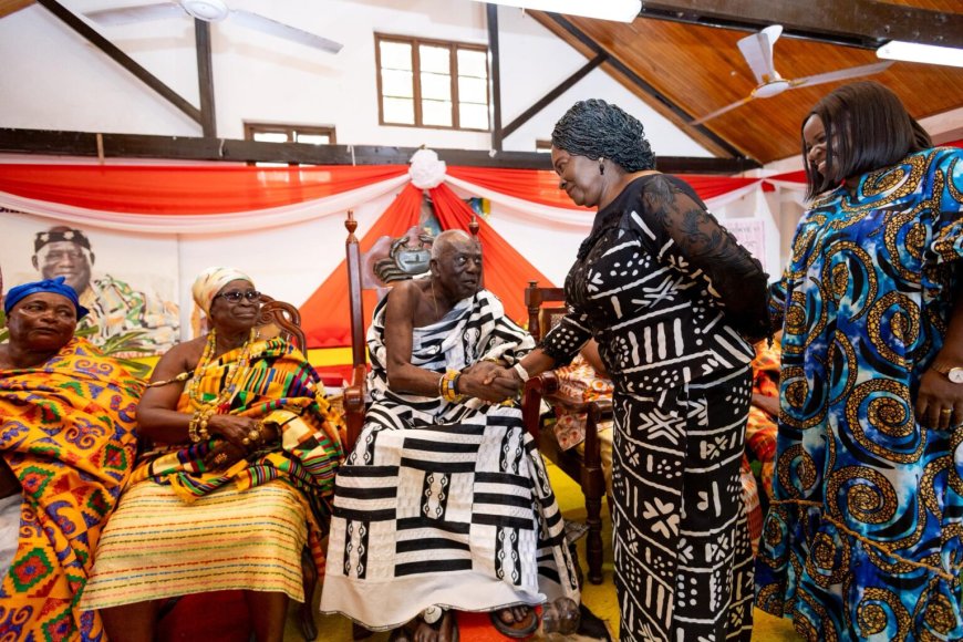 Vice President Pays Courtesy Call On Oguaa Traditional Council