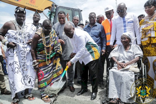 Akufo-Addo cuts sod for construction of $135m Obetsebi-Lamptey interchange