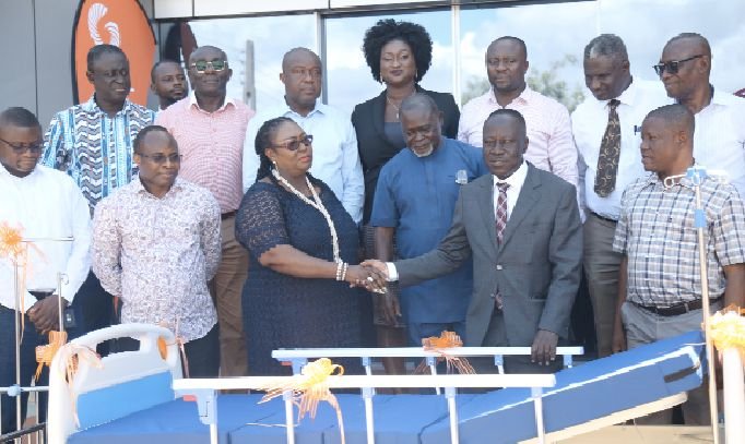 Ministry of Health takes delivery of 1,000 hospital beds