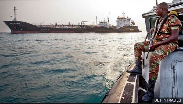 Pirates kidnap nine from Norwegian ship off Benin
