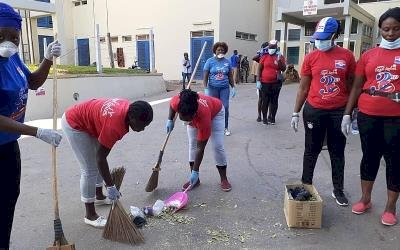 W/R Loyal Ladies Donate To Orphanage And Hospital Facilities