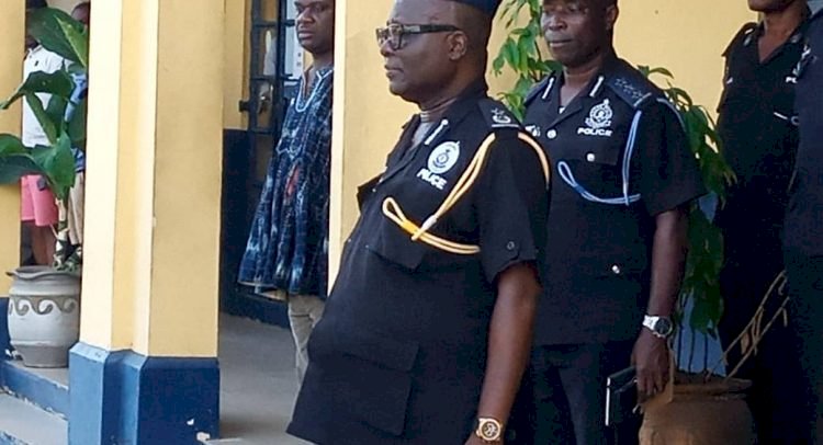 ‘Police Should Behave Professionally’