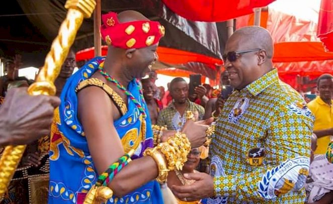 Mahama Praises Dormaahene