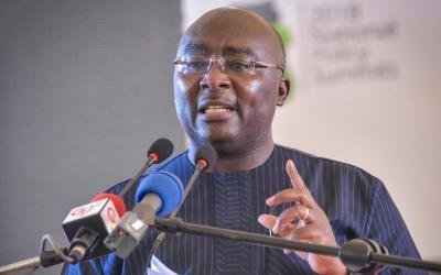 Bawumia Stuns Catholic Priest For Attending 'Attacker's' Funeral
