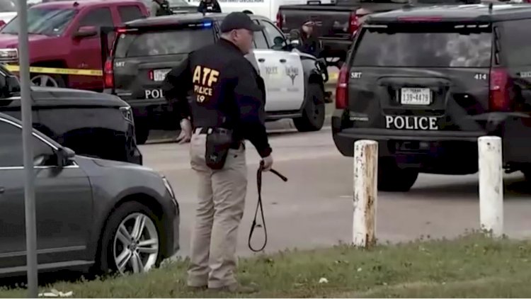 Gunman among two dead in Texas church shooting