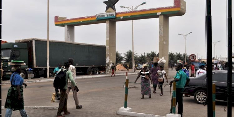 Aflao border closure leaves students stranded