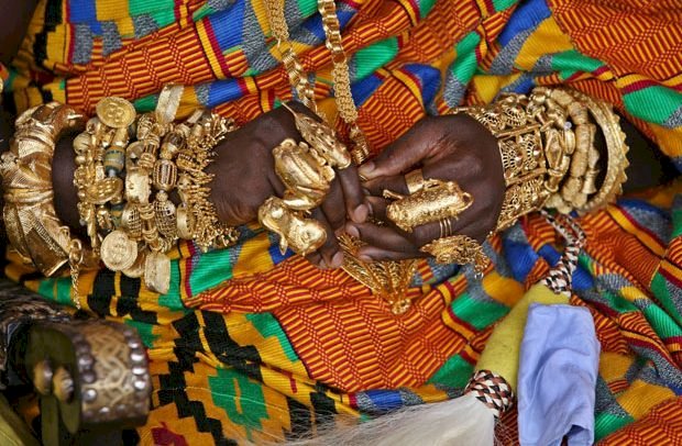 Chief chased by residents Over Illegal Sand-Winning