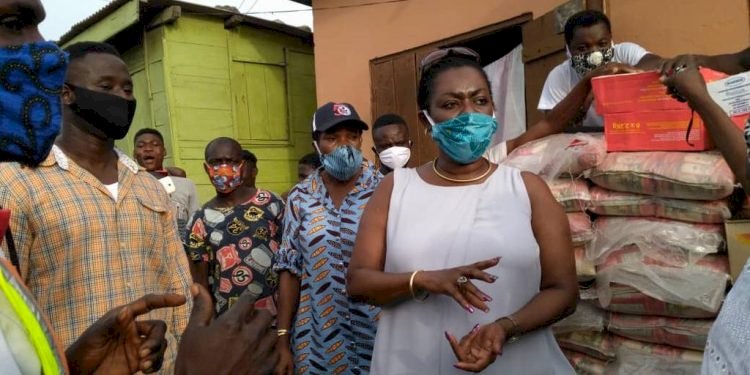Ursula Owusu donates items to Ablekuma West constituency