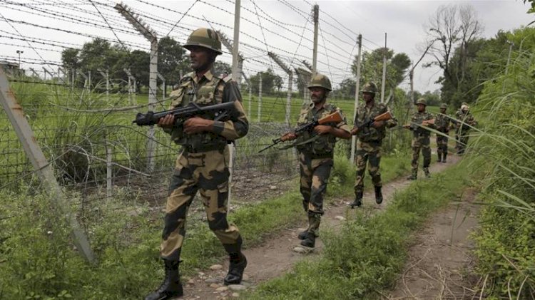 Kashmir: 5 security forces and 2 rebels killed in a gun battle