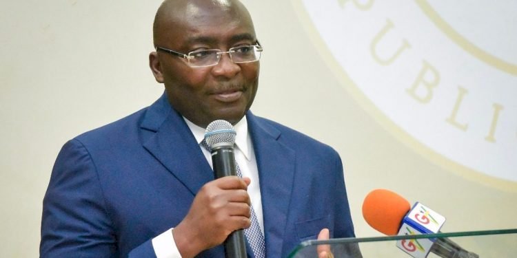 Don’t embarrass yourself; look at the data before you speak – Bawumia to Mahama