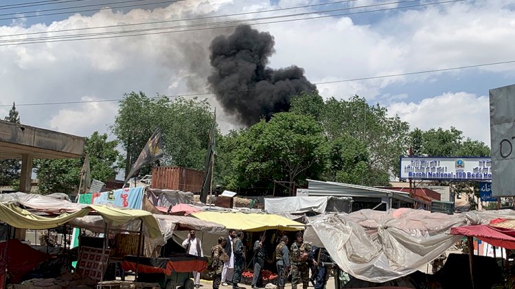 Afghanistan: Gunmen storm Kabul hospital