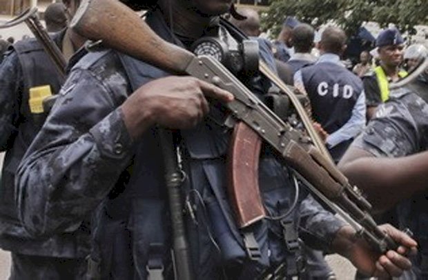 Police Gun down Two Suspected Car Snatchers