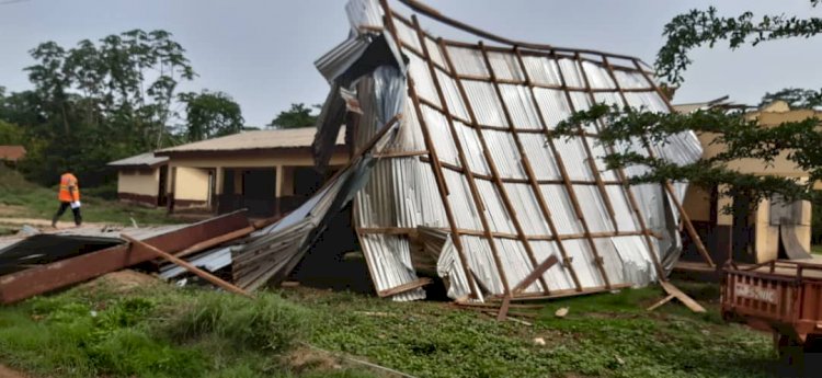 E/R: Rainstorm rips off Osino Health Center, 23 houses