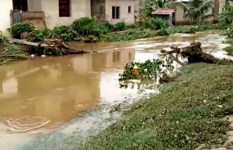 2 hospitalised, cars washed away at Kasoa after over 5 hours rain