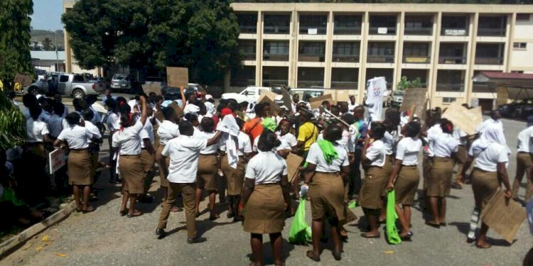 We Won't  Write Our Exit Exams Until Allowances Are Paid - School Of Hygiene Students