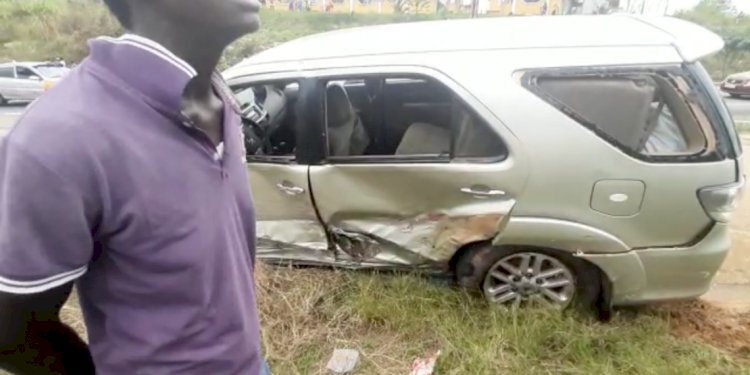 E/R: Residents Of Asuboi Threaten Demonstration After Crash Leaves Eight Injured