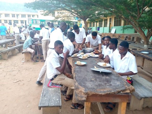 Oti Boateng SHS Students Dine In Open As Contractor Abandons Site