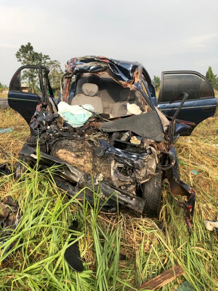 E/R: Driver Dies In fatal Crash In The Suhum-Nsawam Highway