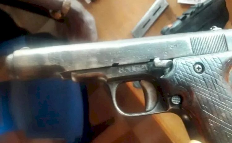 Police Gun Down Armed Robber Who Attempted To Escape From Custody