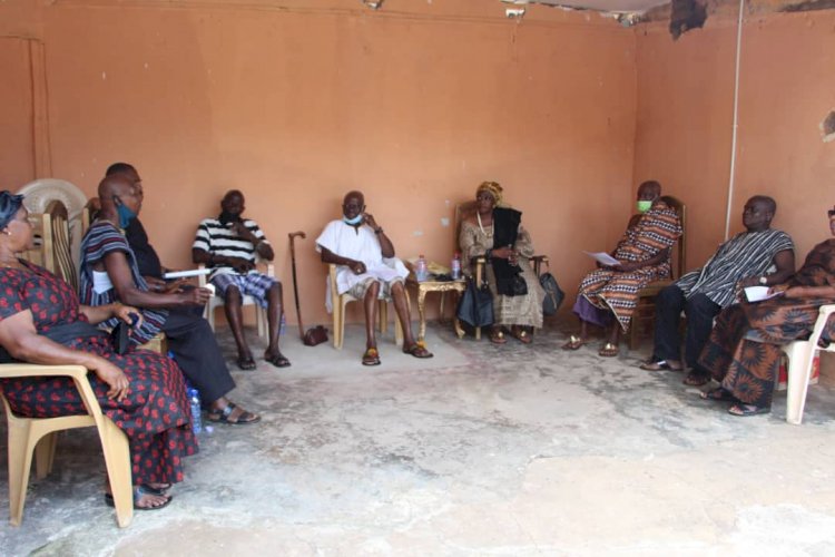 E/R: Tension At Akropong As Armed Men Steal Traditional Stool
