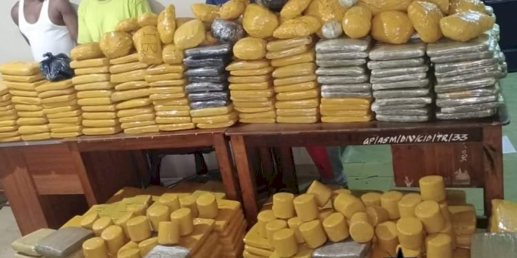 Ashaiman: Four Persons Arrested With 892 Slabs Of Narcotics