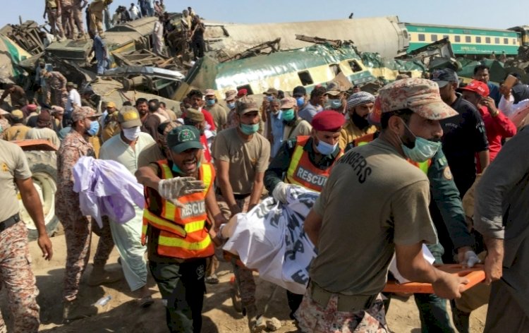 Dozens Killed As Two Trains Collide In Southern Pakistan
