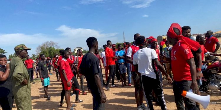 Ashaiman: Residents Demonstrate Over Sale Of Open Spaces By TDC Company