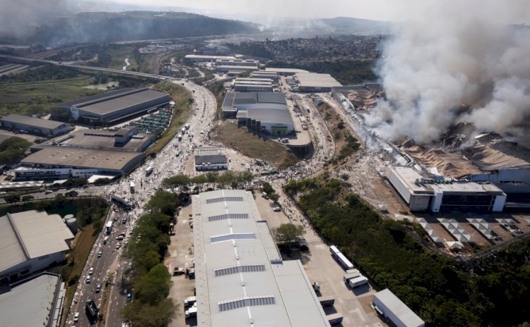 South Africa: Citizens Organise To Confront Looters, Defend Property