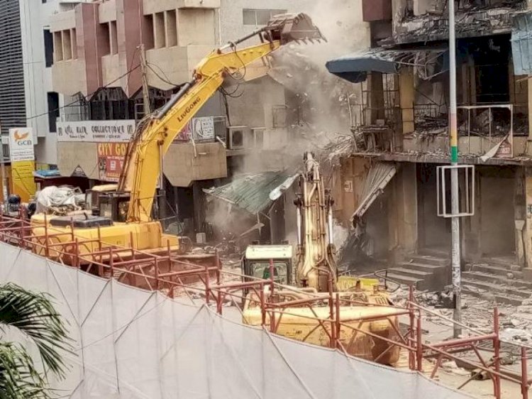 Makola Market: Demolition Of Storey Building Gutted By Fire Begins