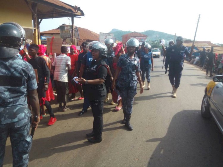 Akyem Abomosu: Tear Gas Fired As Residents Besiege Police Station Over Suspected Robbers