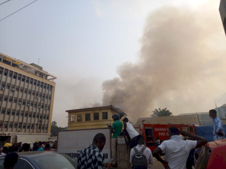 Fire Guts Building Near Kwame Nkrumah Interchange