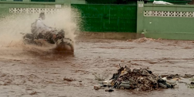 Accra Floods After An Hour Downpour