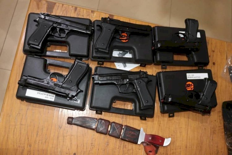 N/R: Man Arrested With Six Foreign Pistols