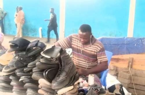 Give Us Shoe Factory - Tema Cobblers To Government