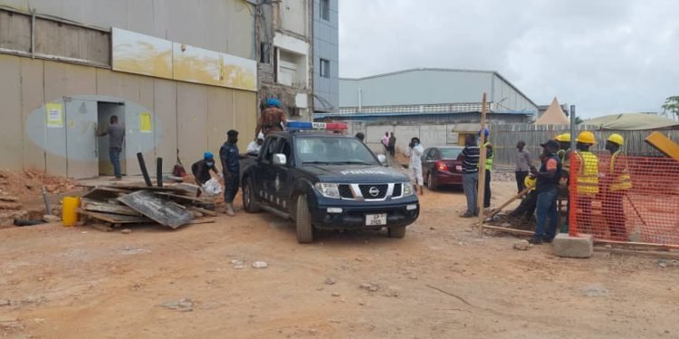 Accra: Police Officer Shoots Himself To Death