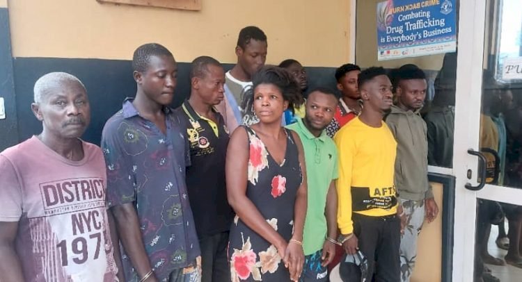 Police Grab 10 Suspects Over Cocaine