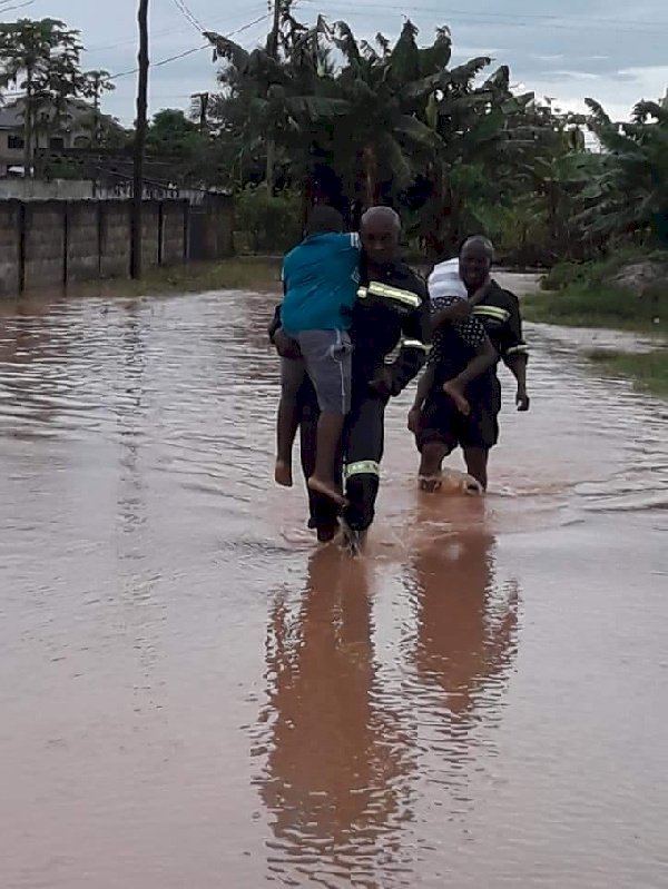 NADMO, Military Officers Move To Rescue Ashalaja Flood Victims