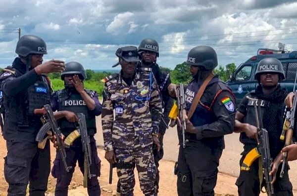 Armed Robber Shot Dead; Police Hunt For Accomplice