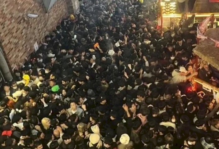 South Korea: Horror As More Than 150 Die In Seoul District Crush