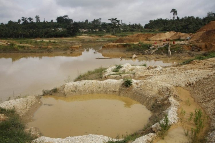 Government Considering Placing Total Ban On All Small Scale Mining Activities In Forest Reserves – Lands Minister