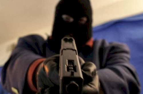 Armed Robbers Shoot Mobile Money Vendor At Gomoa Buduburam