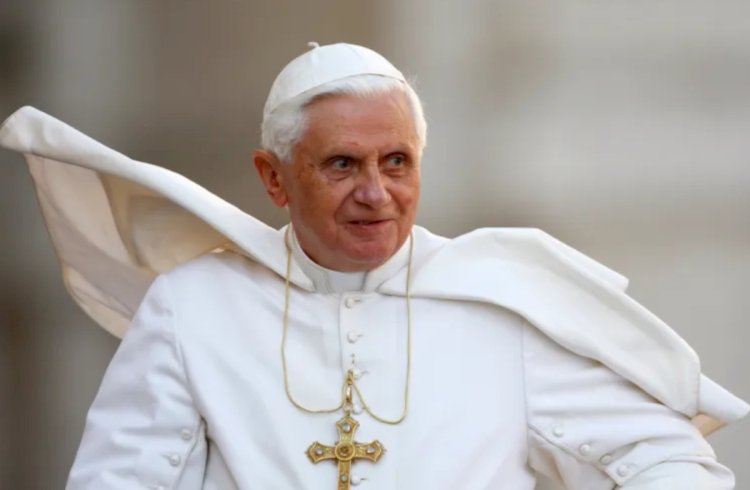 Pope Emeritus Benedict XVI Dies Aged 95