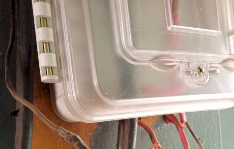 ECG Removes Service Cables Of 24 Customers In Krobo Over Illegality